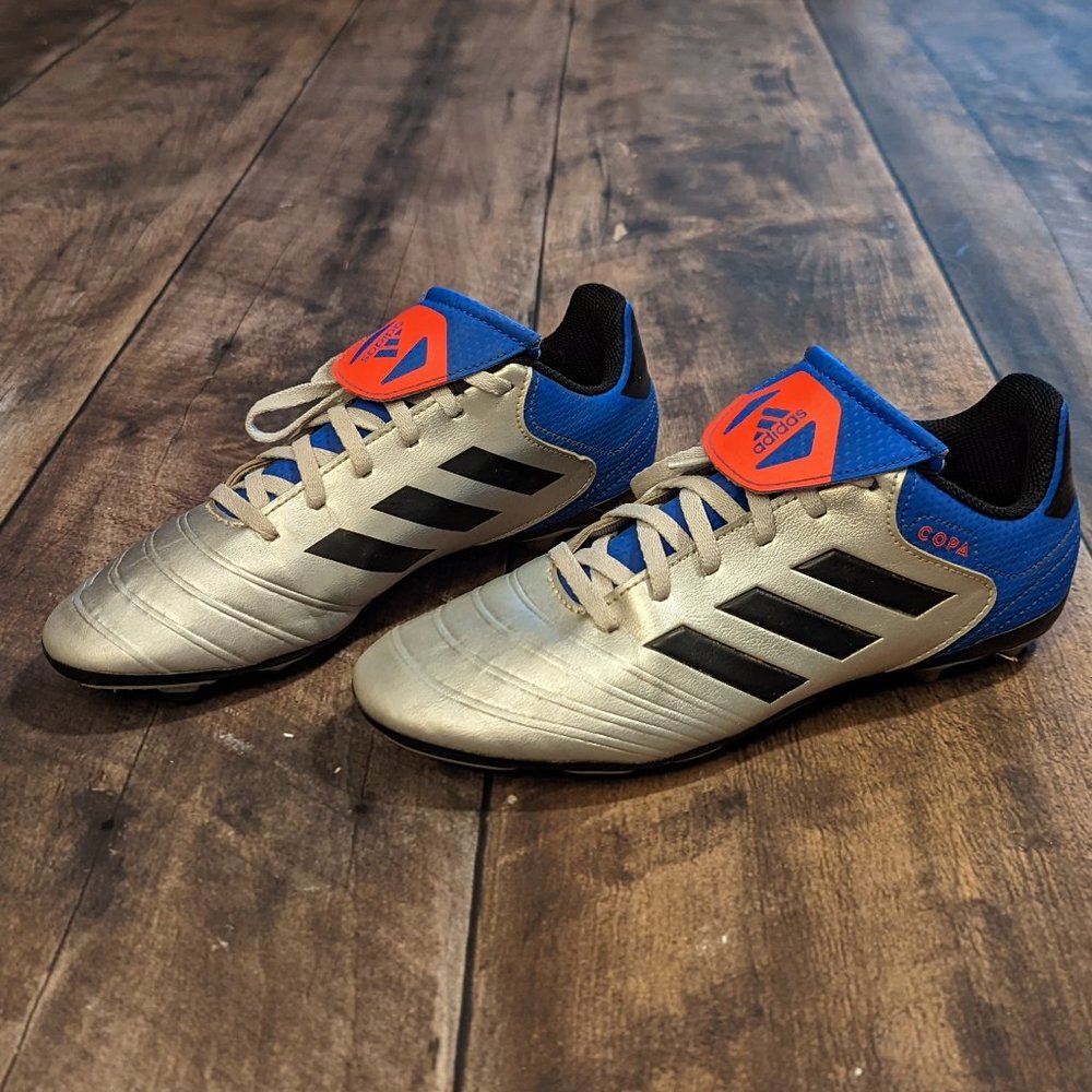 Adidas Copa Soccer Cleats, size youth 5